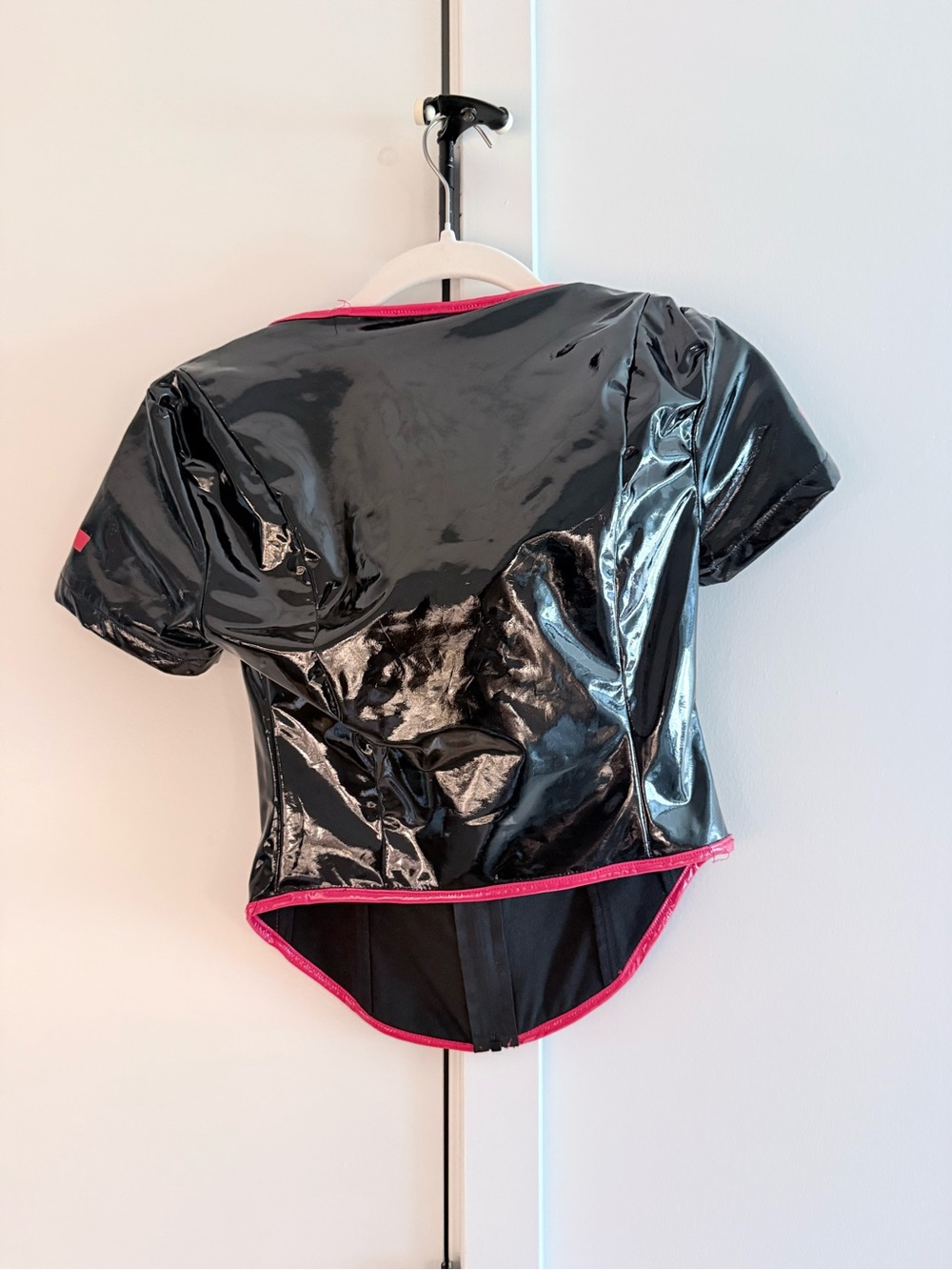 Black Patent Short-Sleeve Corset Top with red Trim - Picture 2 of 2